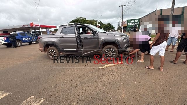 Colisão entre picape e motoneta deixa motociclista ferido em Vilhena