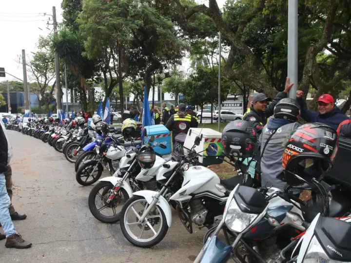 Governo cria grupo para debater direitos de entregadores por app