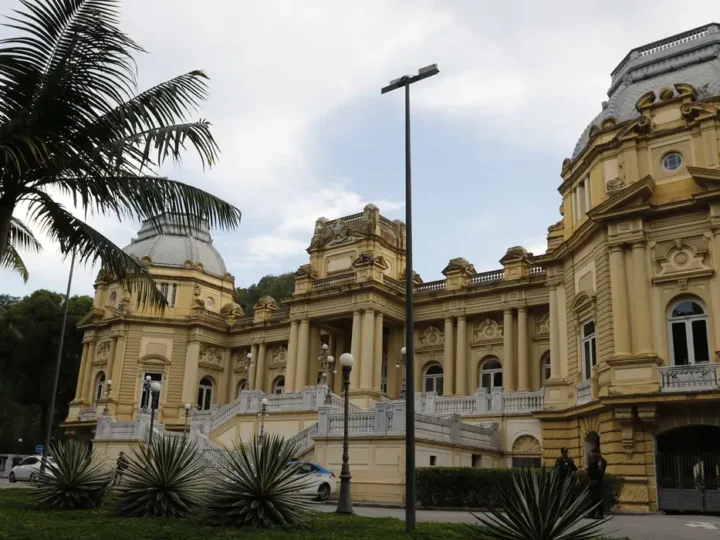 Rio sanciona lei de adesão ao Propag, programa para refinanciar dívida