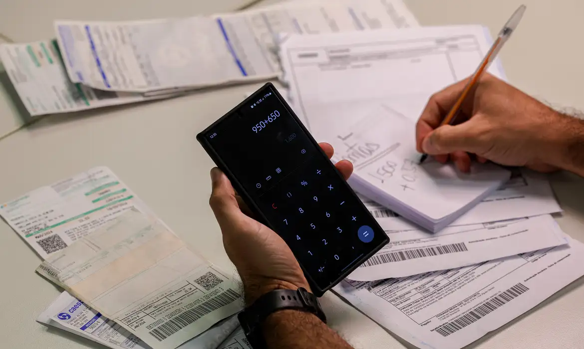 Pequenos negócios têm até dia 30 para renegociar dívidas com a União