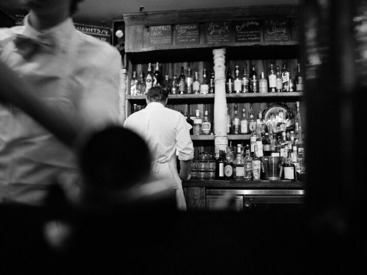 Confusão em boate termina com homem levado à delegacia após comportamento estranho em Vilhena