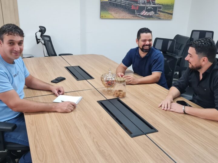 Vereadores de Parecis agradecem apoio de Jean Mendonça