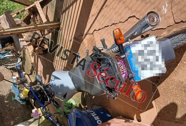 Motocicleta é furtada em frente a supermercado no bairro Cristo Rei, em Vilhena