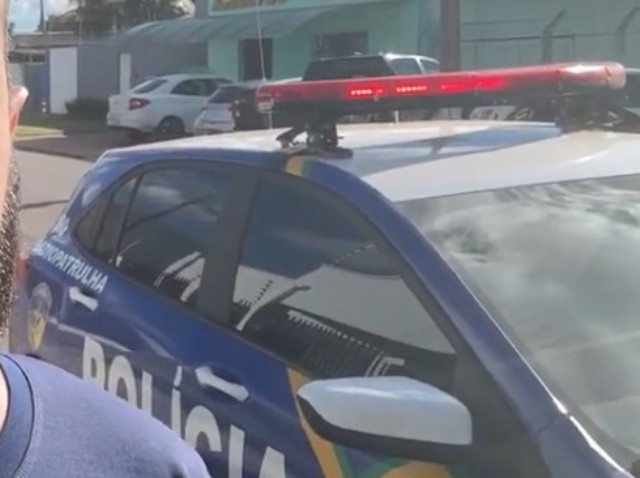 Motorista acelera caminhonete e pratica direção perigosa durante atendimento de acidente em Vilhena