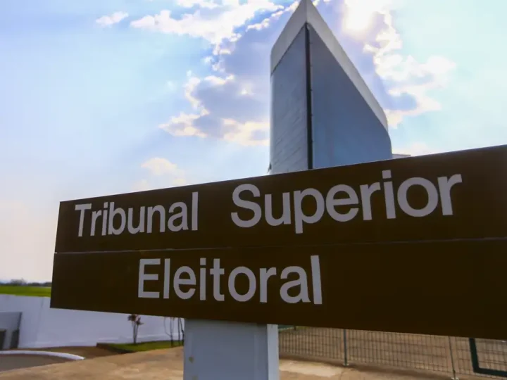 TSE aprova restrições para uso de IA nas eleições de outubro