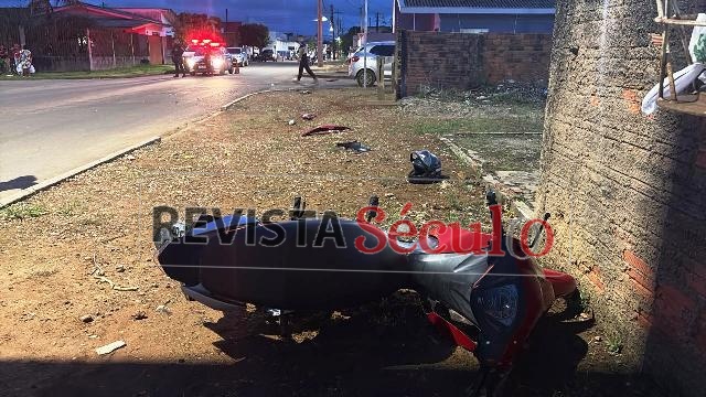 Colisão entre carro e motoneta deixa jovem ferido no bairro Bela Vista, em Vilhena