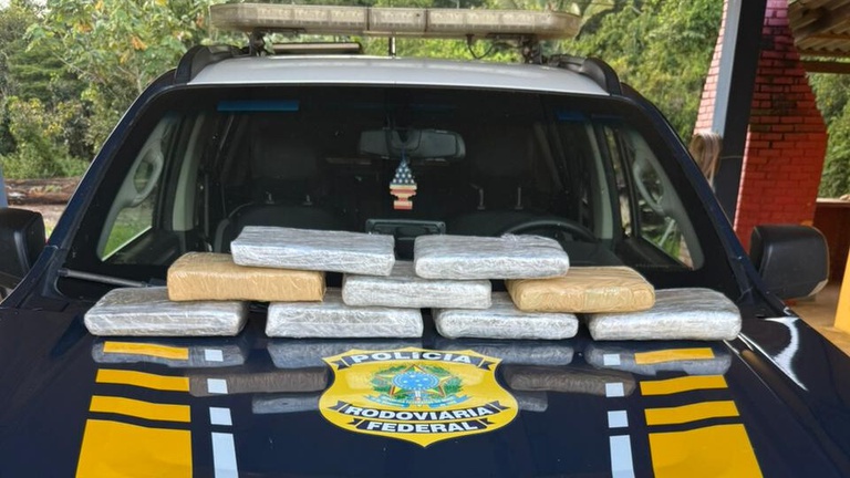PRF apreende quase 10 kg de maconha em táxi na BR-364 em Rondônia