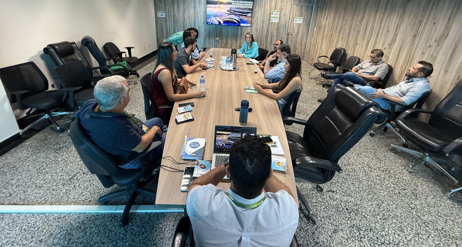 Estudo apoiado por Gislaine Lebrinha garante liberação da pesca do pirarucu invasor em RO