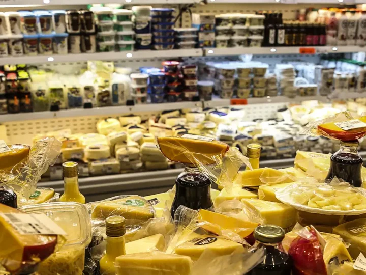 Crédito e emprego explicam vendas no comércio em patamar recorde