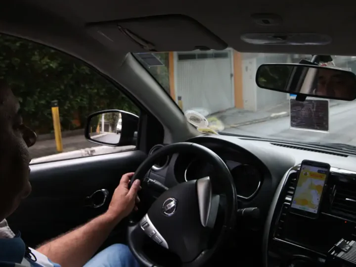 Aplicativos deverão detalhar custos das corridas aos consumidores