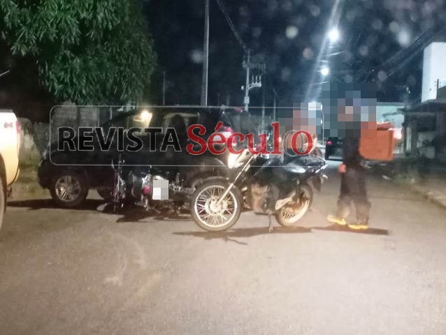 Carro e moto colidem no Jardim Eldorado, em Vilhena