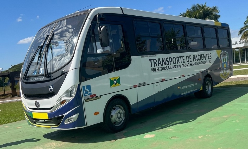 Deputada Gislaine Lebrinha destina micro-ônibus para a saúde de São Francisco