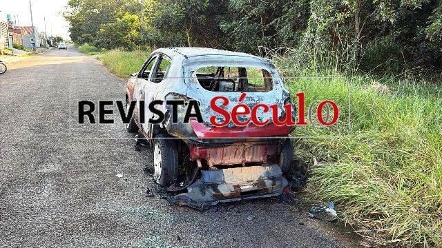 Homem ateia fogo em Renault Kwid e caso será investigado pela Polícia Civil em Vilhena