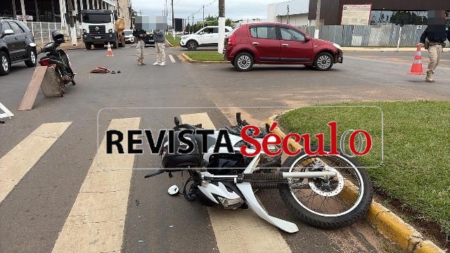 Carro e motocicleta colidem na BR-174, cruzamento com Tancredo Neves, em Vilhena