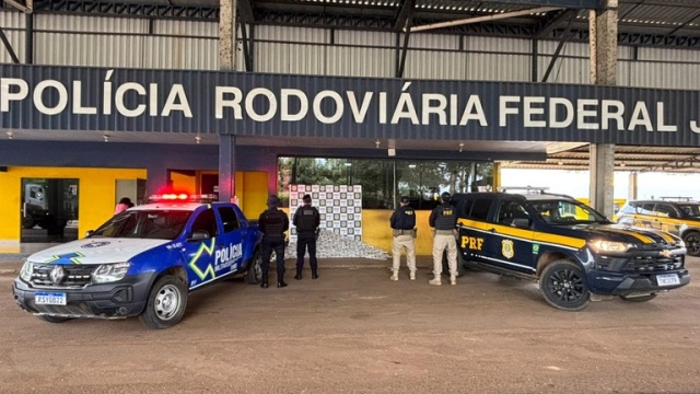 PRF em Rondônia, com apoio da PMRO, apreende mais de 160 KG de substância análoga à skunk no município de Alvorada D’Oeste
