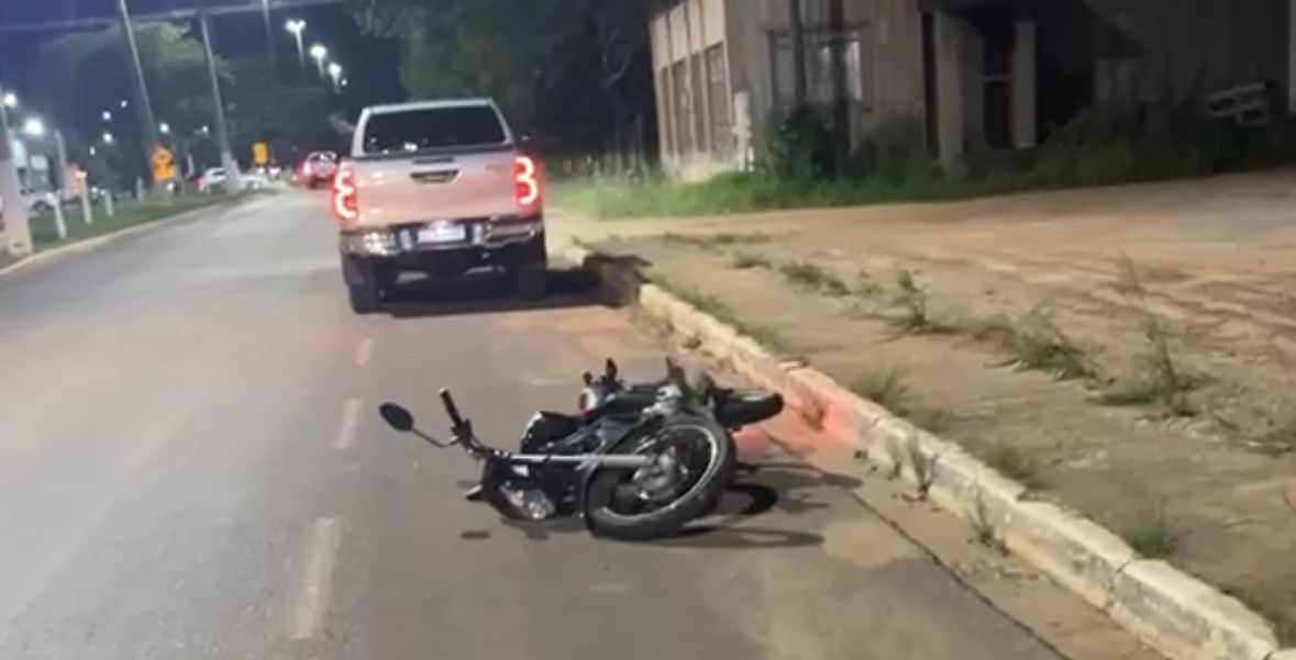 Motociclista fica ferida após colisão com carro no bairro Bela Vista, em Vilhena