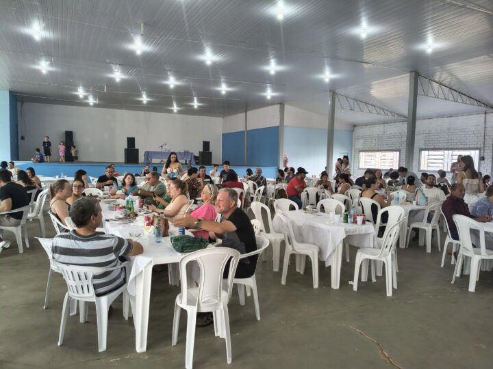 AÇÃO SOLIDÁRIA: Associação Fraternidade Vilhenense reúne comunidade em almoço beneficente neste momento
