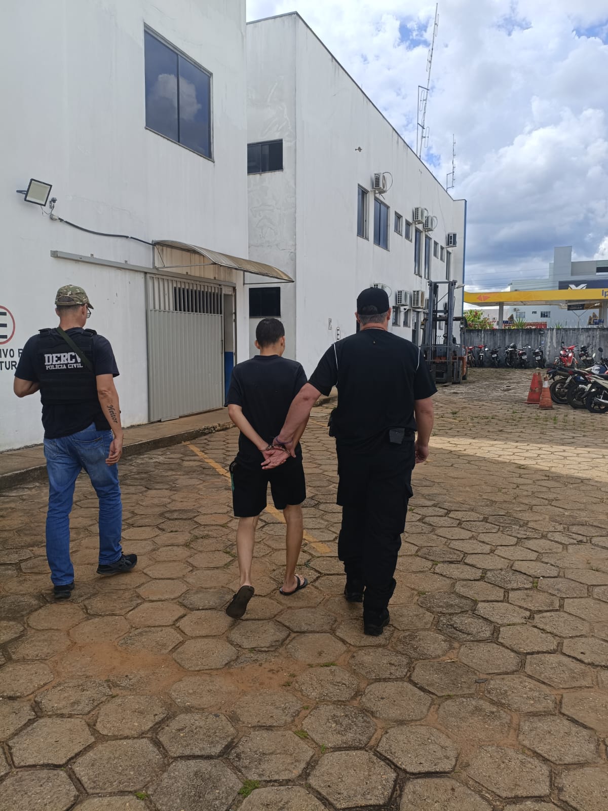 Polícia Civil cumpre mandado de prisão contra investigado por crimes sexuais em Vilhena