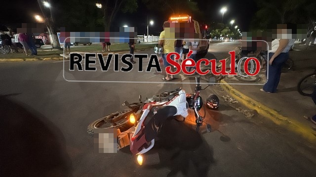 VILHENA – Vídeo mostra motorista dando ré e atingindo motociclista após atropelar universitária em bicicleta elétrica na preferencial