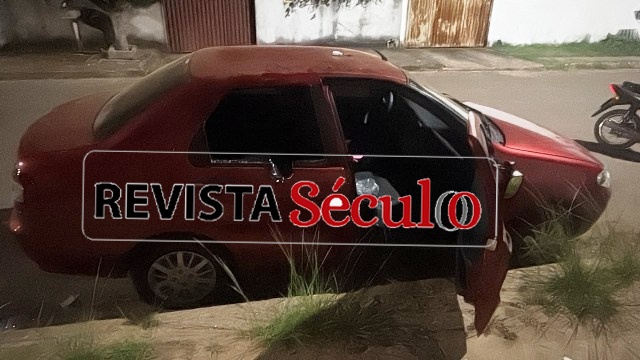 VILHENA – Durante suposto surto, mulher destrói veículo no Jardim Eldorado
