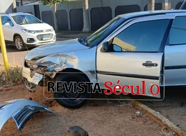 VILHENA – Colisão entre carros é registrada na avenida Jamari