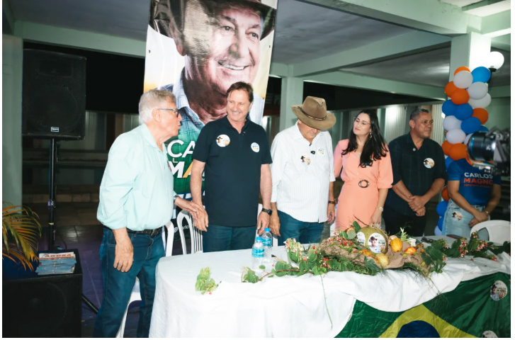 RONDÔNIA – “Carlos Magno conhece cada palmo deste chão”, afirma Acir durante encontro
