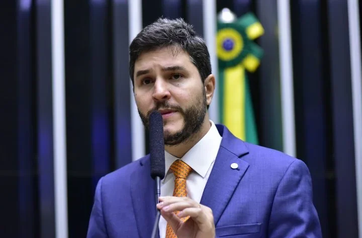 ELEIÇÕES 2026 – Maurício Carvalho defende investigação sobre Moraes e afirma que ninguém está acima da lei
