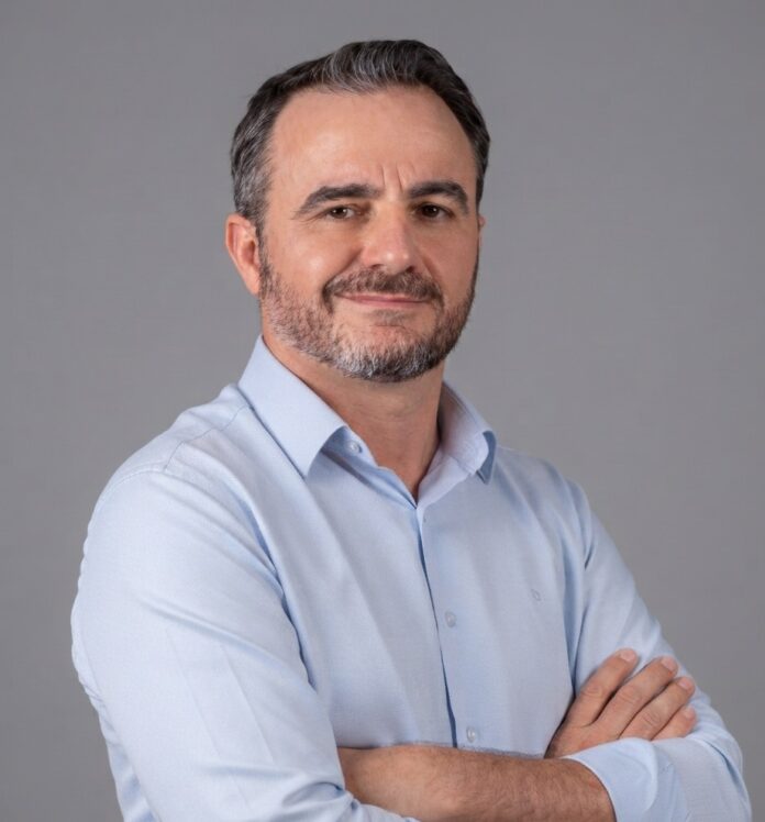 ELEIÇÕES 2026 – Eleito deputado estadual, Laercio Torres reassume comando da Secretaria de Obras em Vilhena
